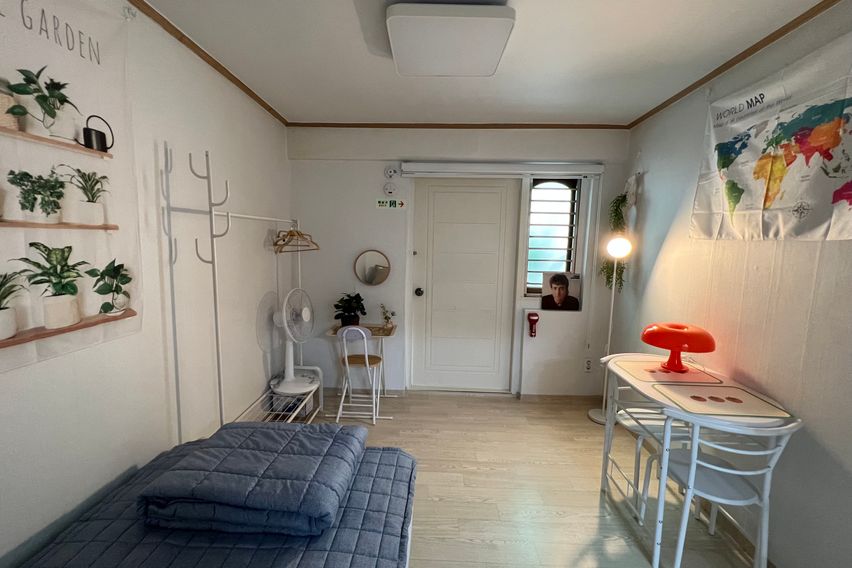 금돼지식당뒤 투룸201