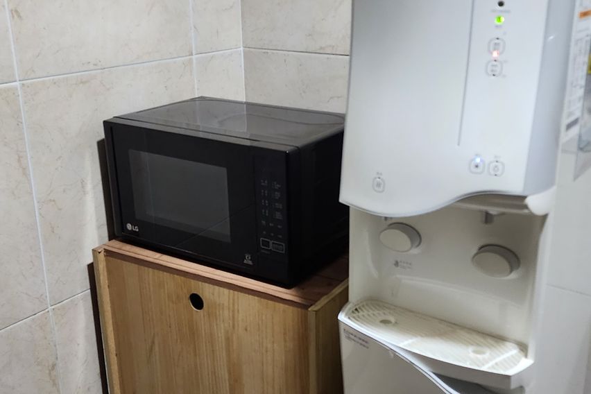 Room 407 11번째 이미지