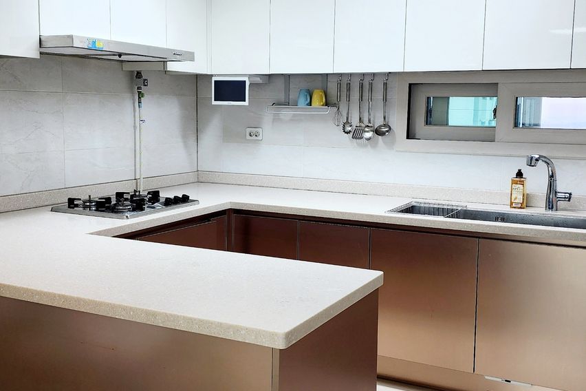 뻥뷰 탑층 3룸 2화 3번째 이미지