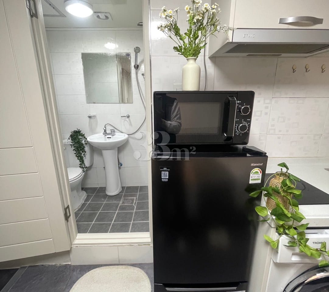Raum Suite 502 16th image