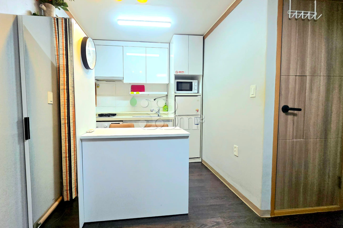 Neat Studio in Mangwon (Unit 201) 12th image