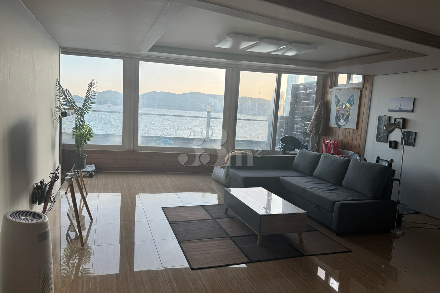 Terrace with a View of the Busan Sea Through  2th image