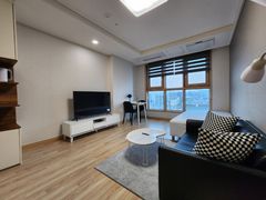 Studio apartment with the best view, 3-minute 2th image