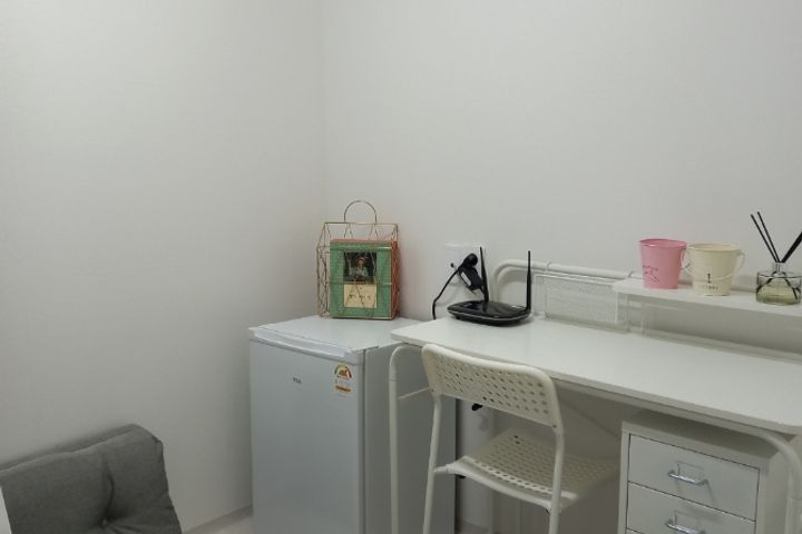 Clean and Remodeled Accommodation in Sillim-d 1th image