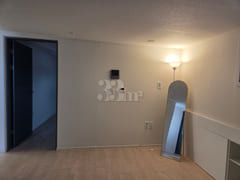 Spacious 2-bedroom unit + rooftop terrace 2th image