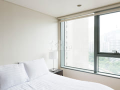 One-room apartment with a separate kitchen, 1 6th image