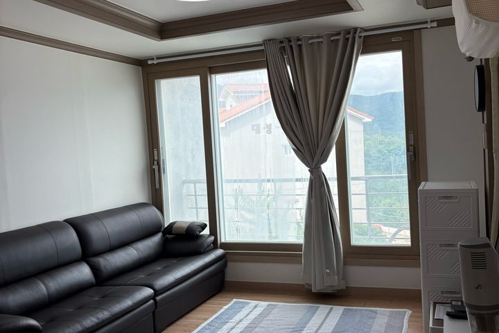 Dream Room 9th image
