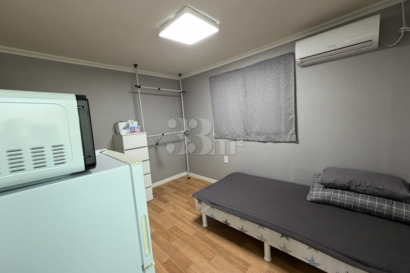 Studio with separate room, bathroom type 1th image