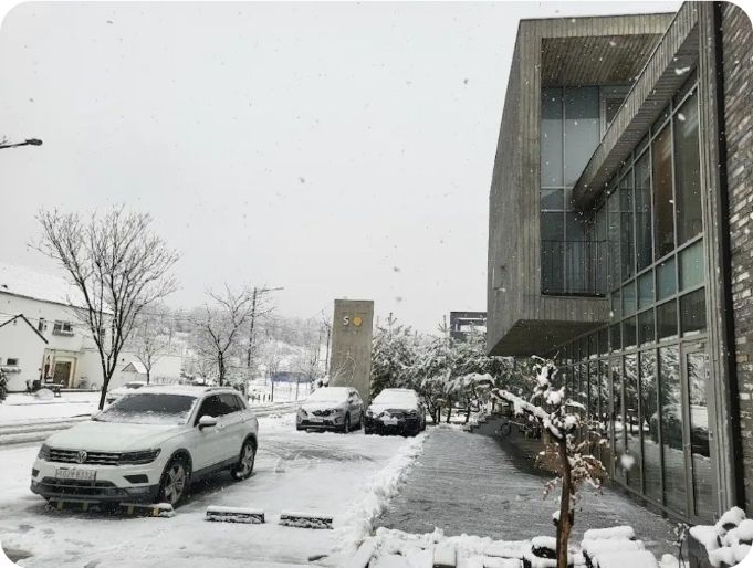 뷰가 예쁜 통유리방 12번째 이미지