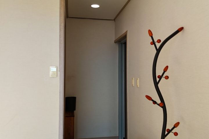 Room 203 with a nice ocean view 2th image