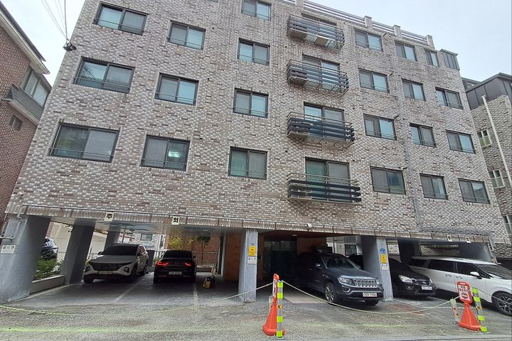 Two-room apartment in Junggok-dong with parki 19th image