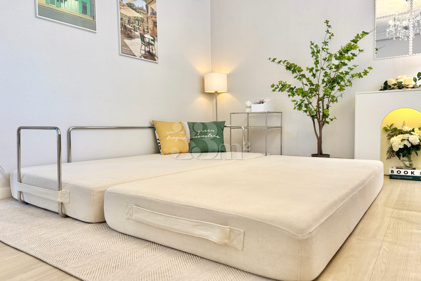 Spacious 2-room unit—no worries about noise f 6th image