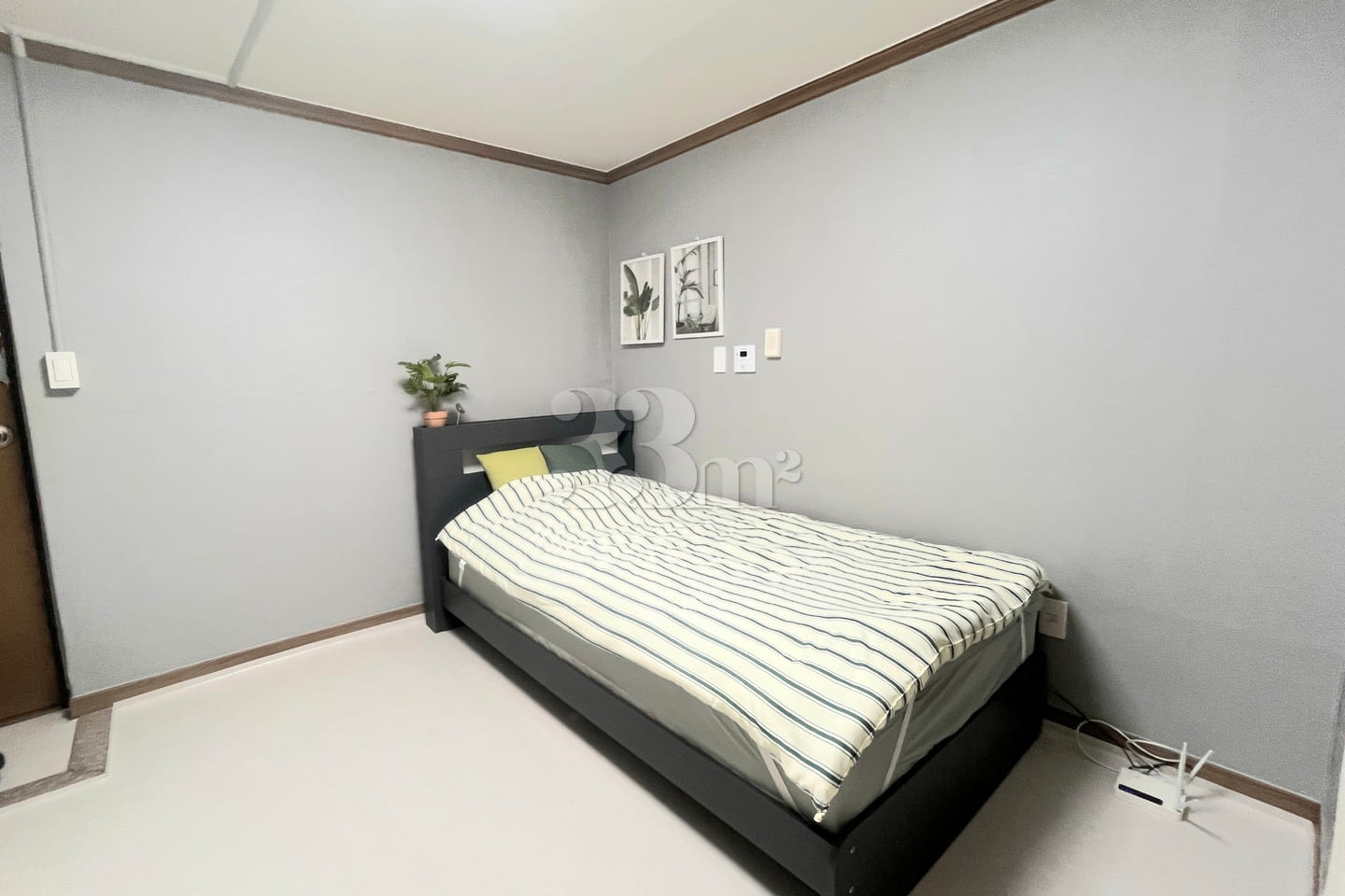 Clean studio apartment on the 2nd floor 2th image
