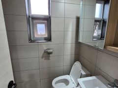 Fully furnished studio apartment 4th image