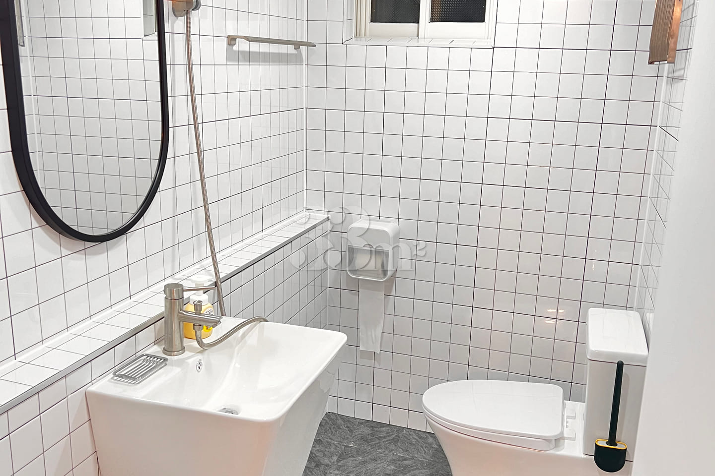 3-bedroom unit with a prime location near Ang 11th image