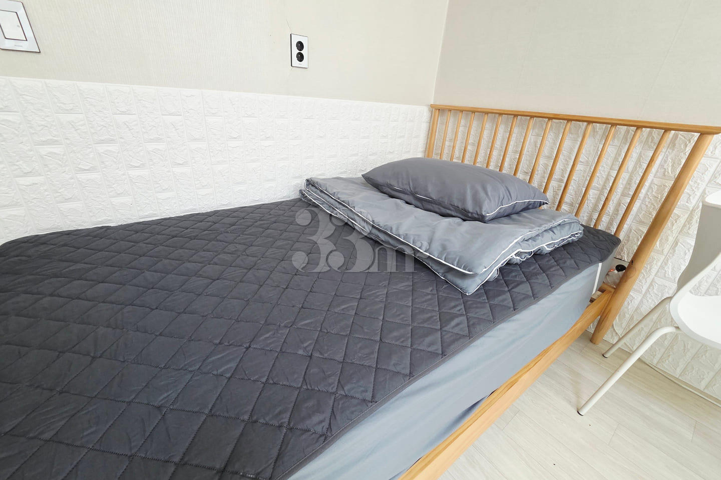 Studio with 2 beds 🏡 Unit 103 6th image