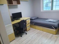 Room 301 2th image