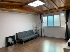 Quiet home with 3 bedrooms and 2 bathrooms 11th image