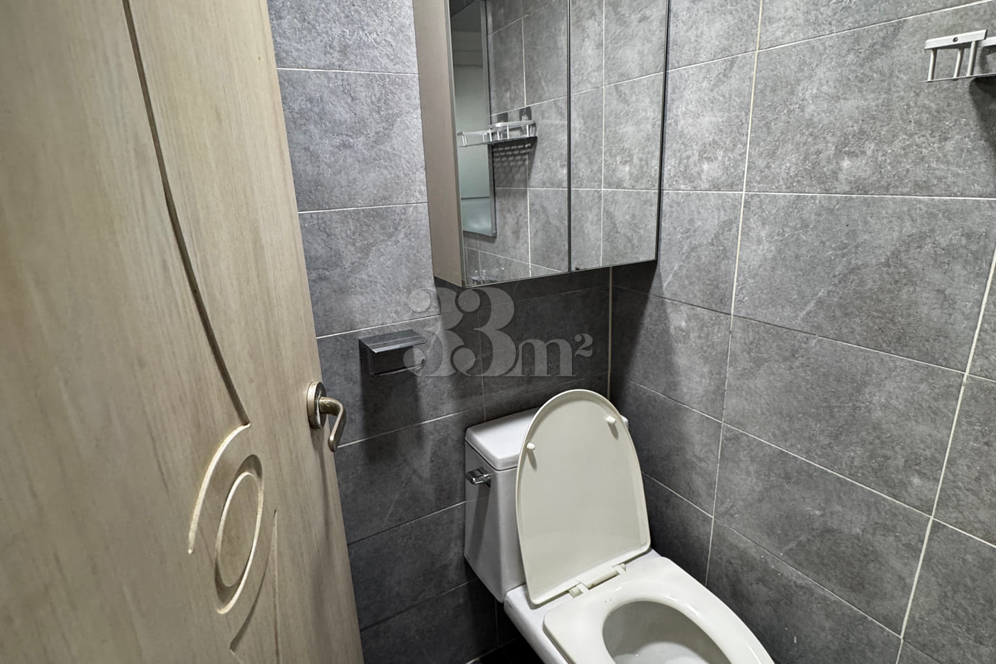Studio apartment in a quiet residential area. 6th image