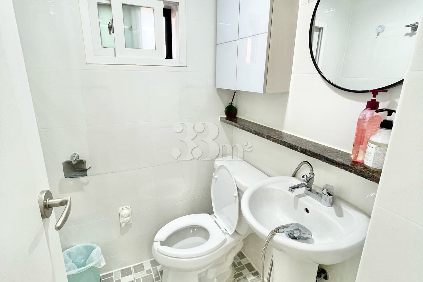 Quiet studio apartment in Taejeon-dong 9th image