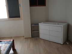넓은주택 거실1 방2 0번째 이미지