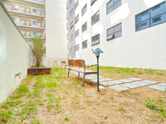 Newly built studio apartment, 3 minutes from 19th image