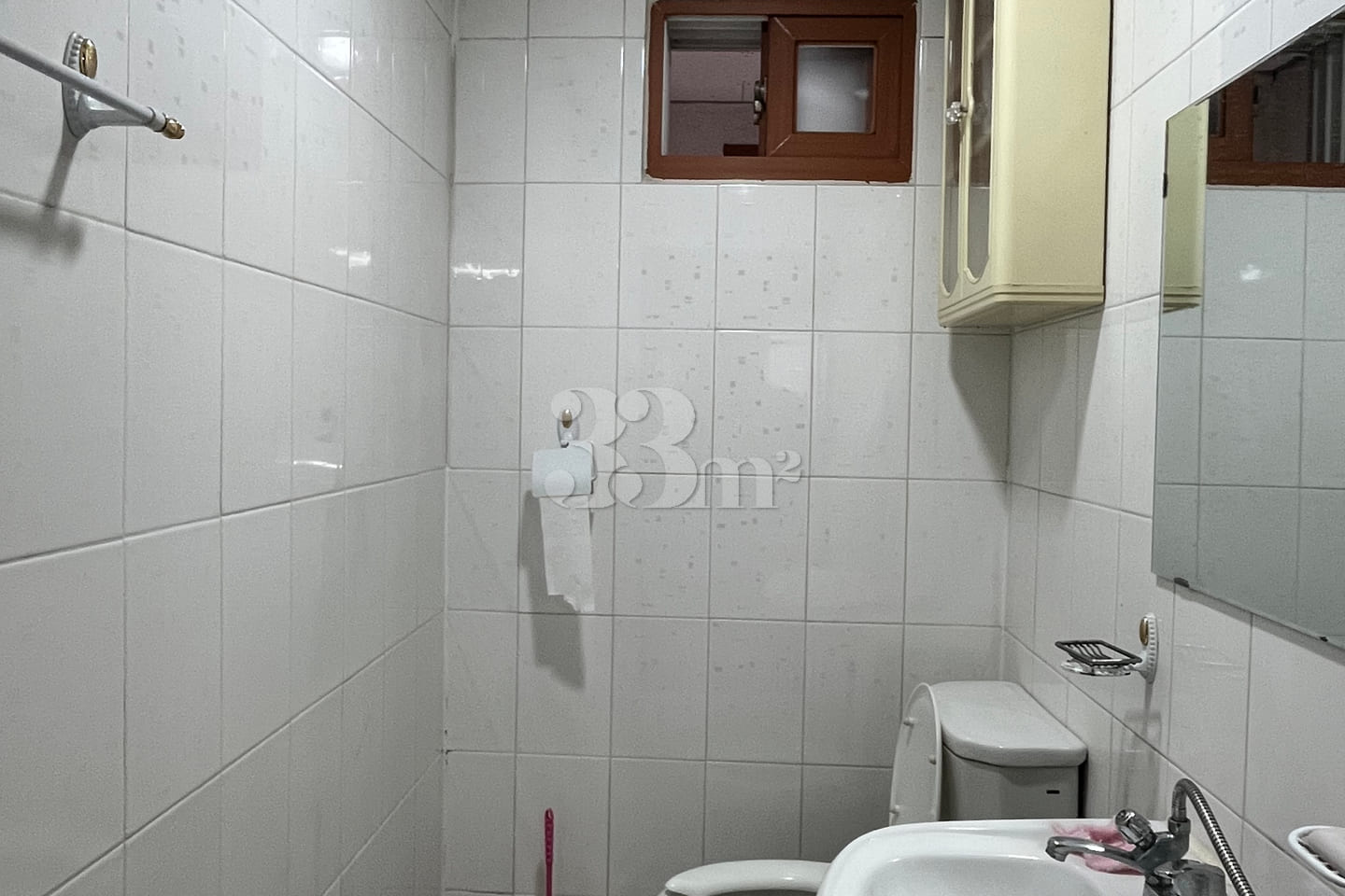 Room 201 5th image