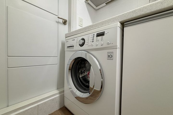 홍대입구+신촌역10분 12번째 이미지