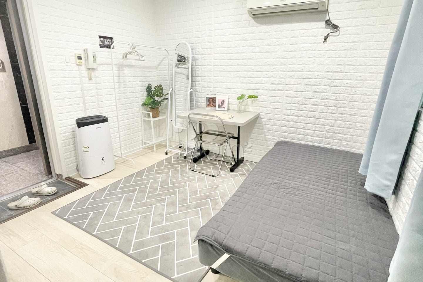 Fully furnished studio apartment in Taejeon-d 5th image