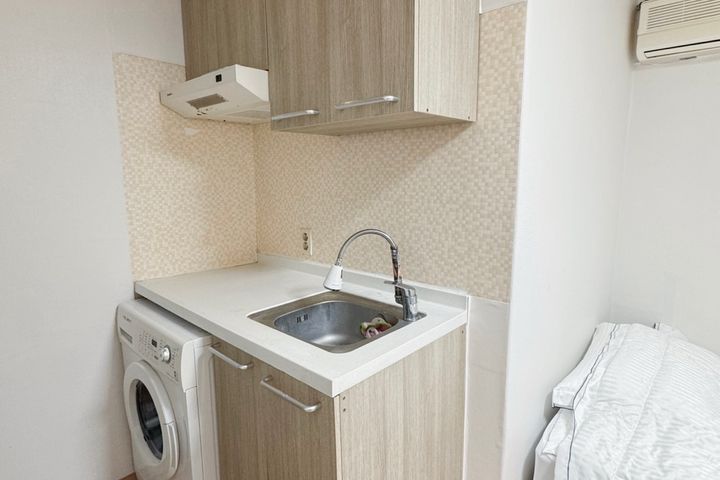 2 minutes from Sangdo Station, Yongsan Statio 6th image