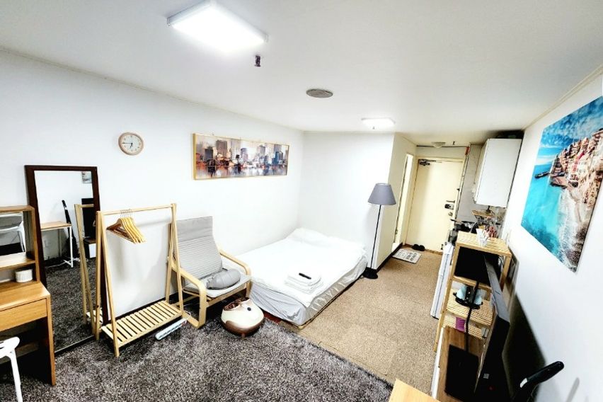 신논현역 2분거리