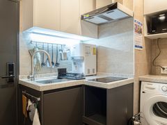 New Luxury Fully Furnished Unit 409 7th image