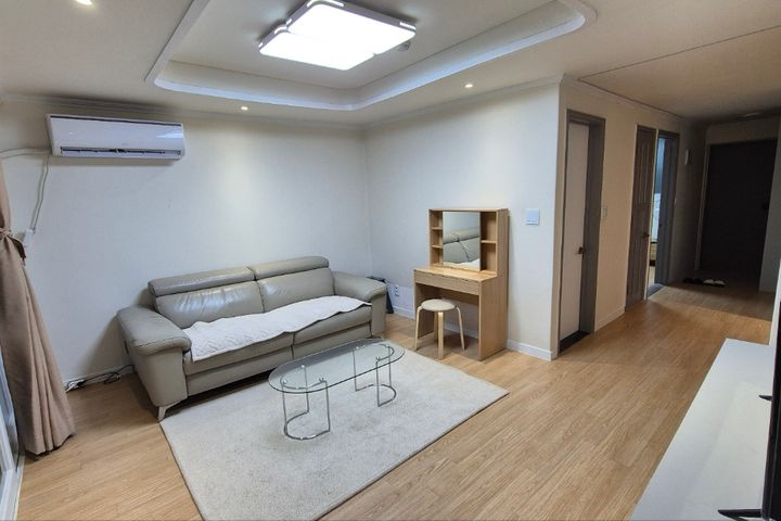 Sinbanpo 2nd District APT 1th image