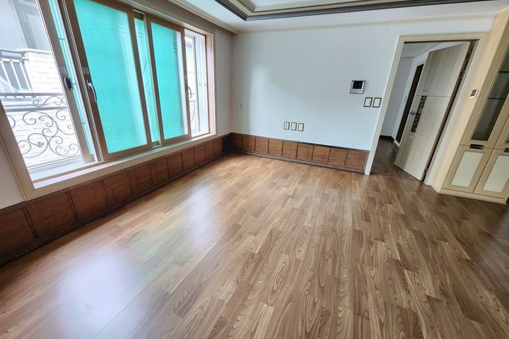 넓은 3룸  1번째 이미지