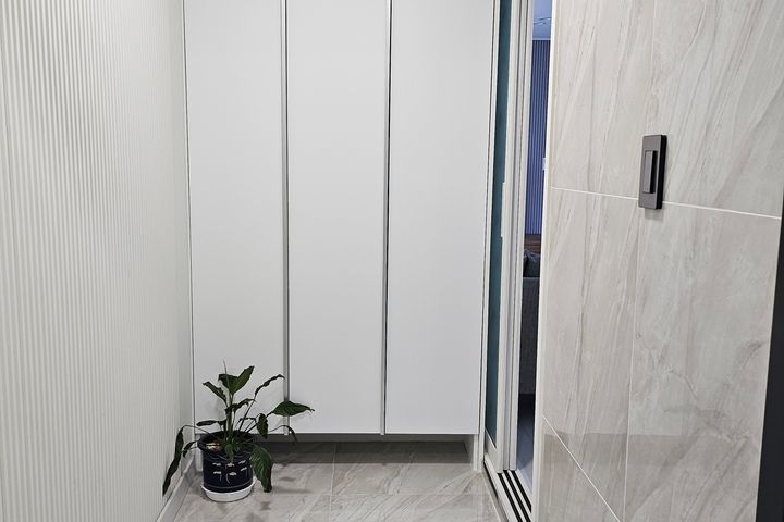 Fully furnished, comfortable home like your o 16th image