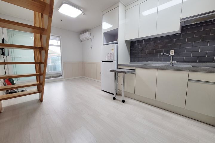 Fully furnished, duplex, veranda, parking 3th image