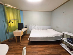 Studio apartment, 15 minutes from Yeungnam Un 0th image