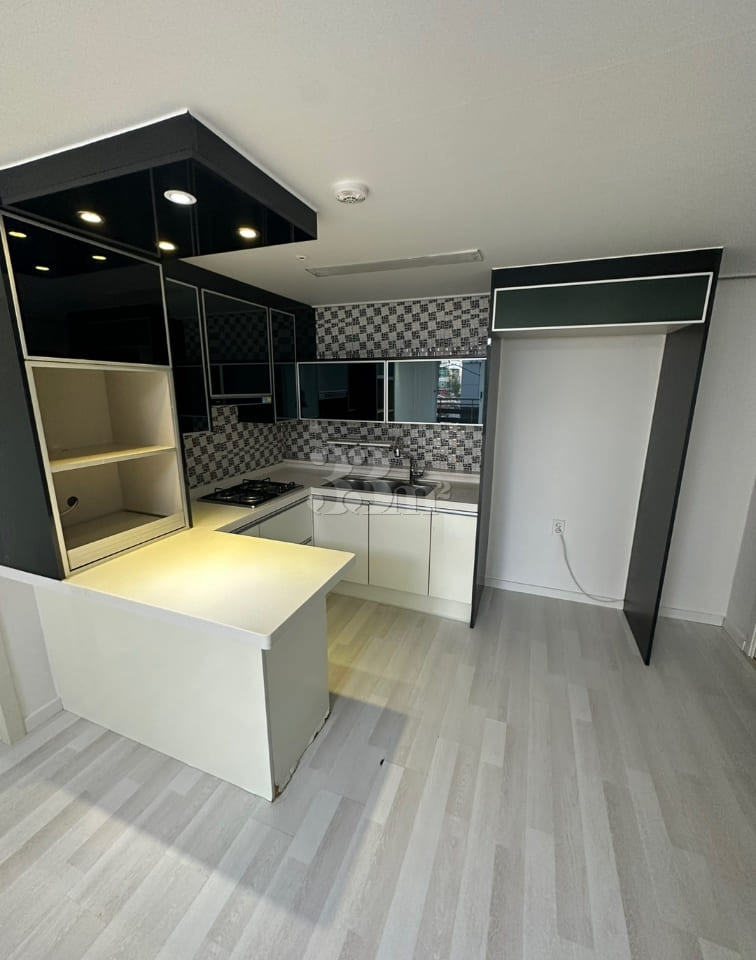 Near the station, 3 bedrooms, 2 bathrooms, 20 4th image