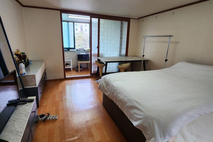 Gwonseon Studio Apartment 1th image