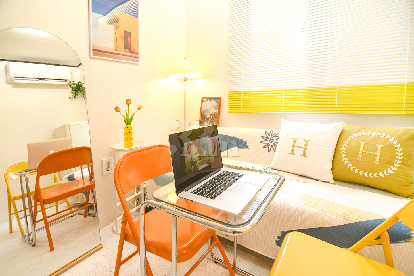 2-bedroom, fully furnished unit, 5-minute wal 2th image