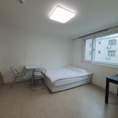 미니멀리스트 단독주택 방 이미지