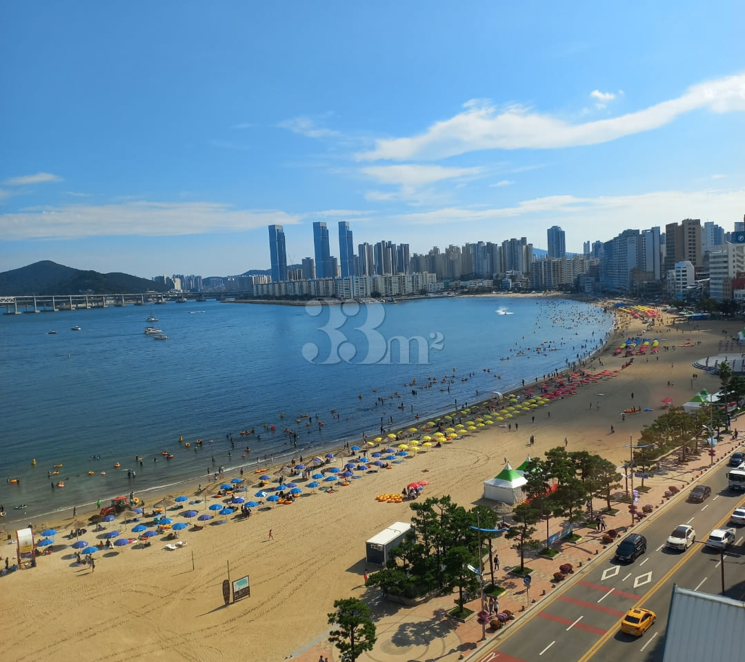 Ocean View of Gwangalli Beach in Busan 1th image