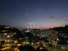 A house with a beautiful view of Seoul. 4th image