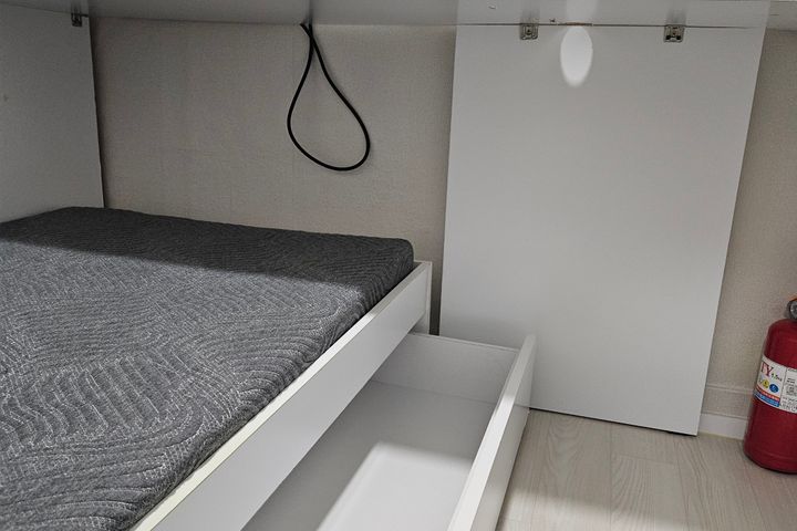 303호심플내창(여자) 8번째 이미지