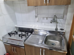 Studio apartment in a walkable neighborhood 3th image