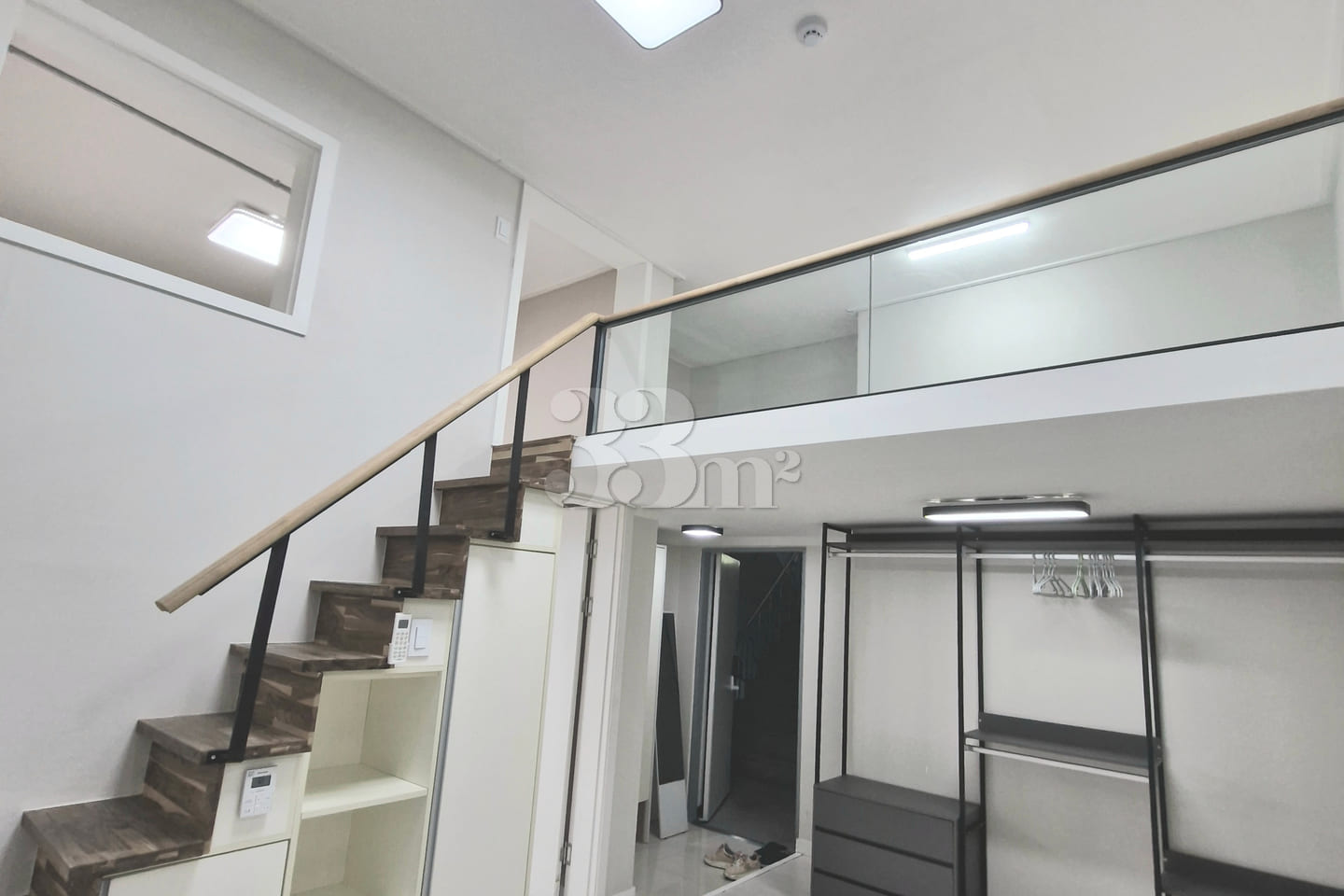 HUFS/Hoegi Area / 2-Bedroom / Duplex 4th image