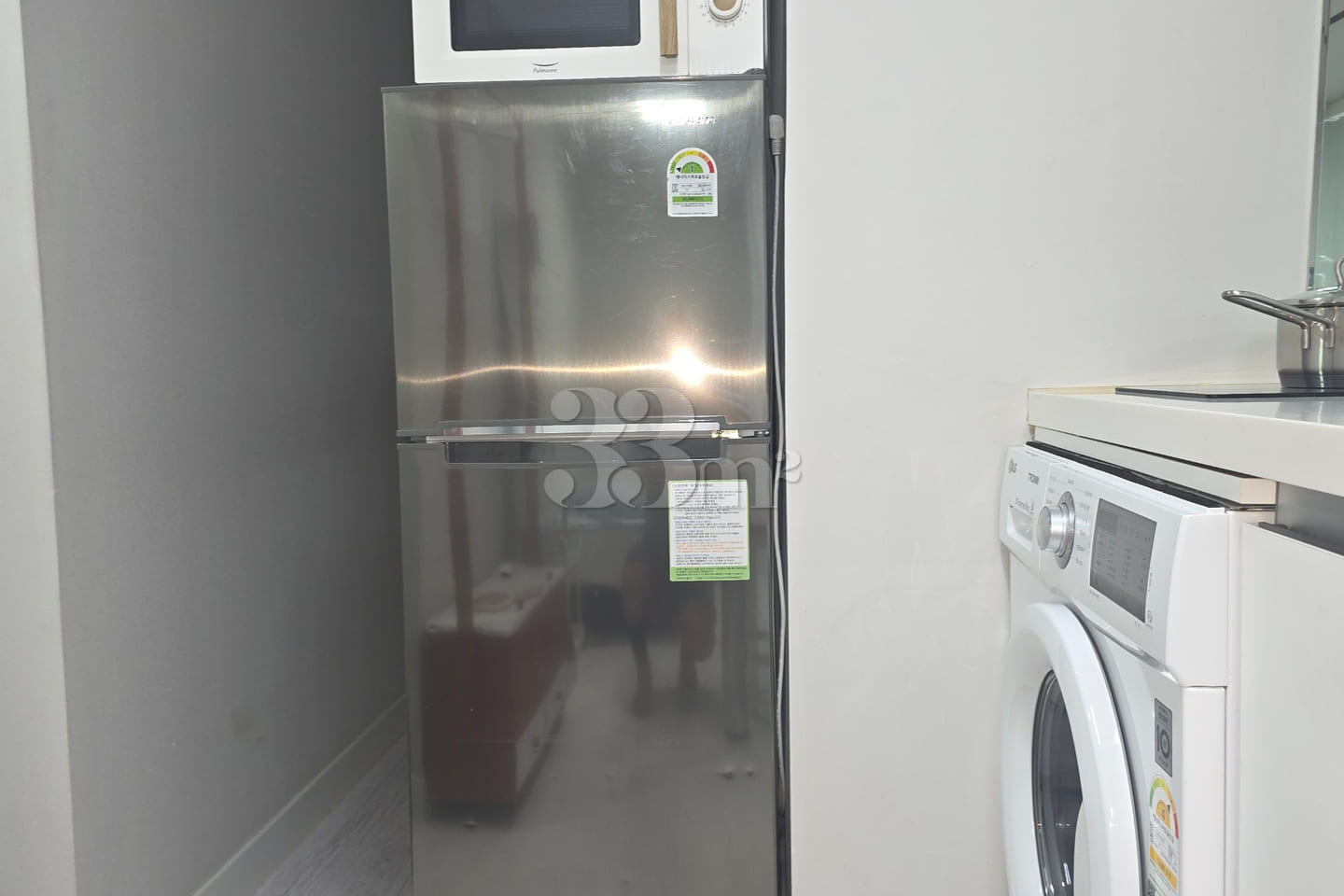 Unit B01 8th image