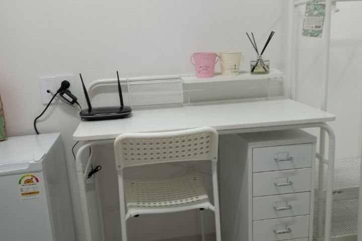 Clean and Remodeled Accommodation in Sillim-d 4th image