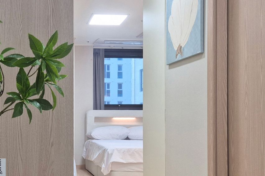 🩷명동5분 깔끔710