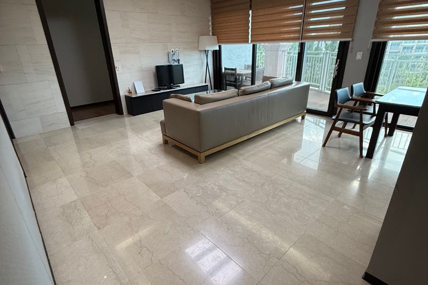 JJ 스테이 9번째 이미지